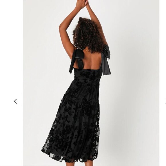 Lulu's Sweet Essence Black Floral Burnout Velvet Tie-Strap Midi Dress size S NWT - Picture 3 of 9